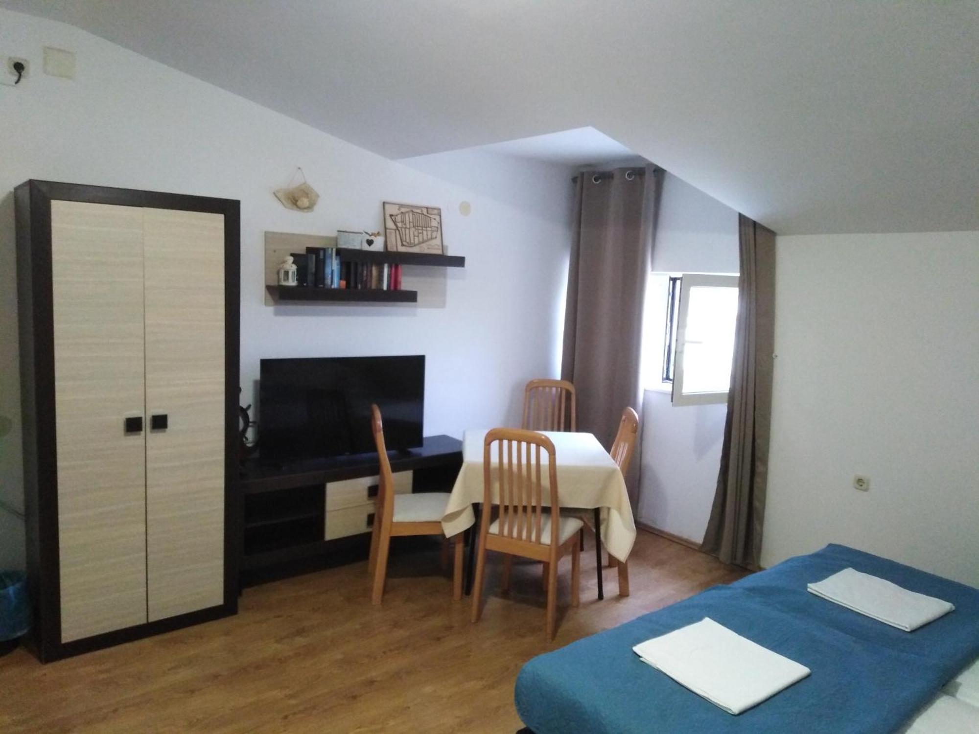 Tonino Apartments Pag Town Exterior photo